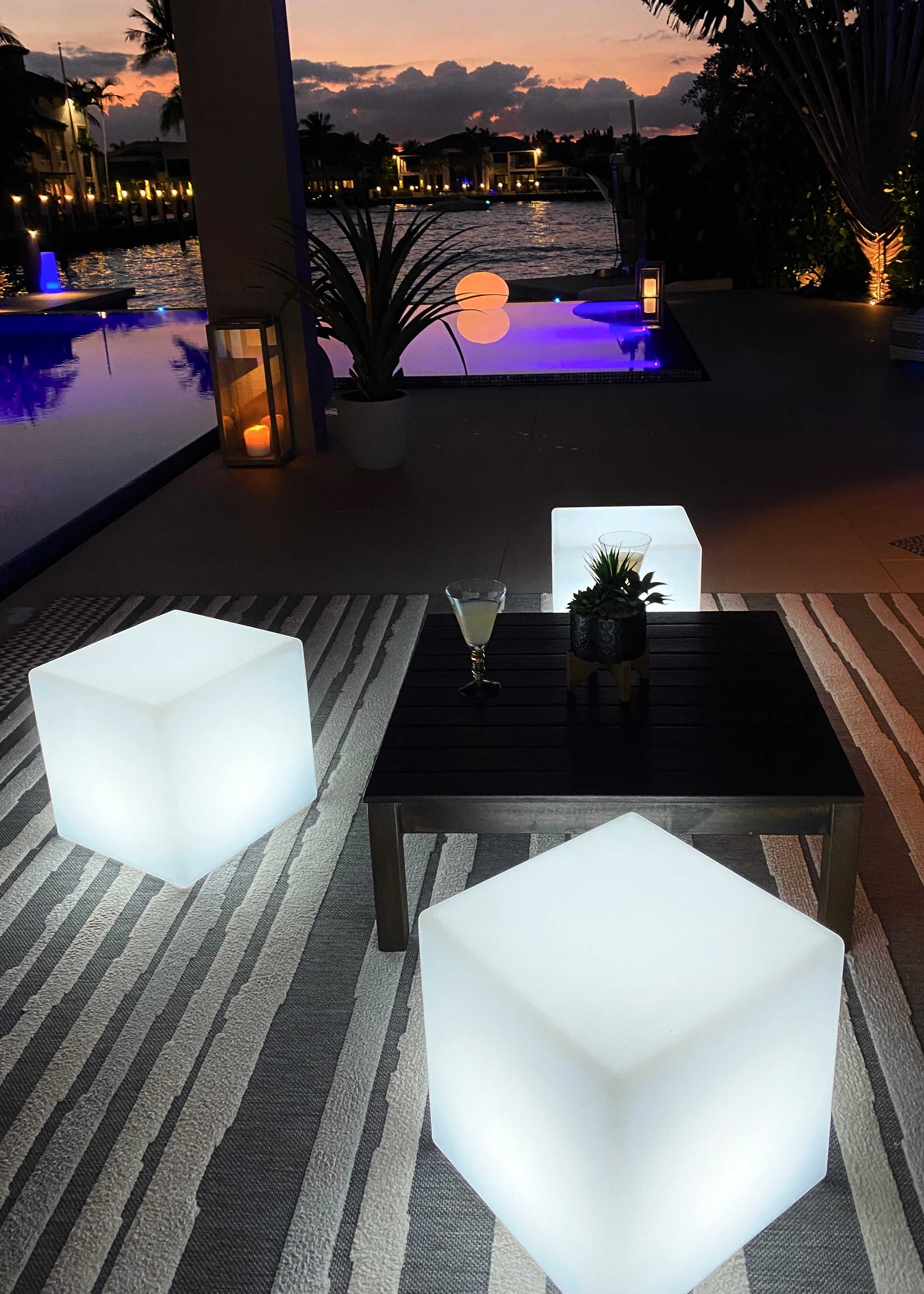 Cube - LED Lamp – Smart & Green USA