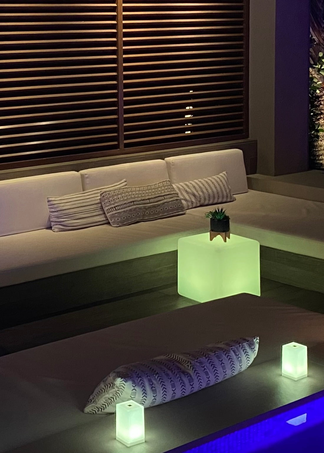 Cube - LED Lamp – Smart & Green USA