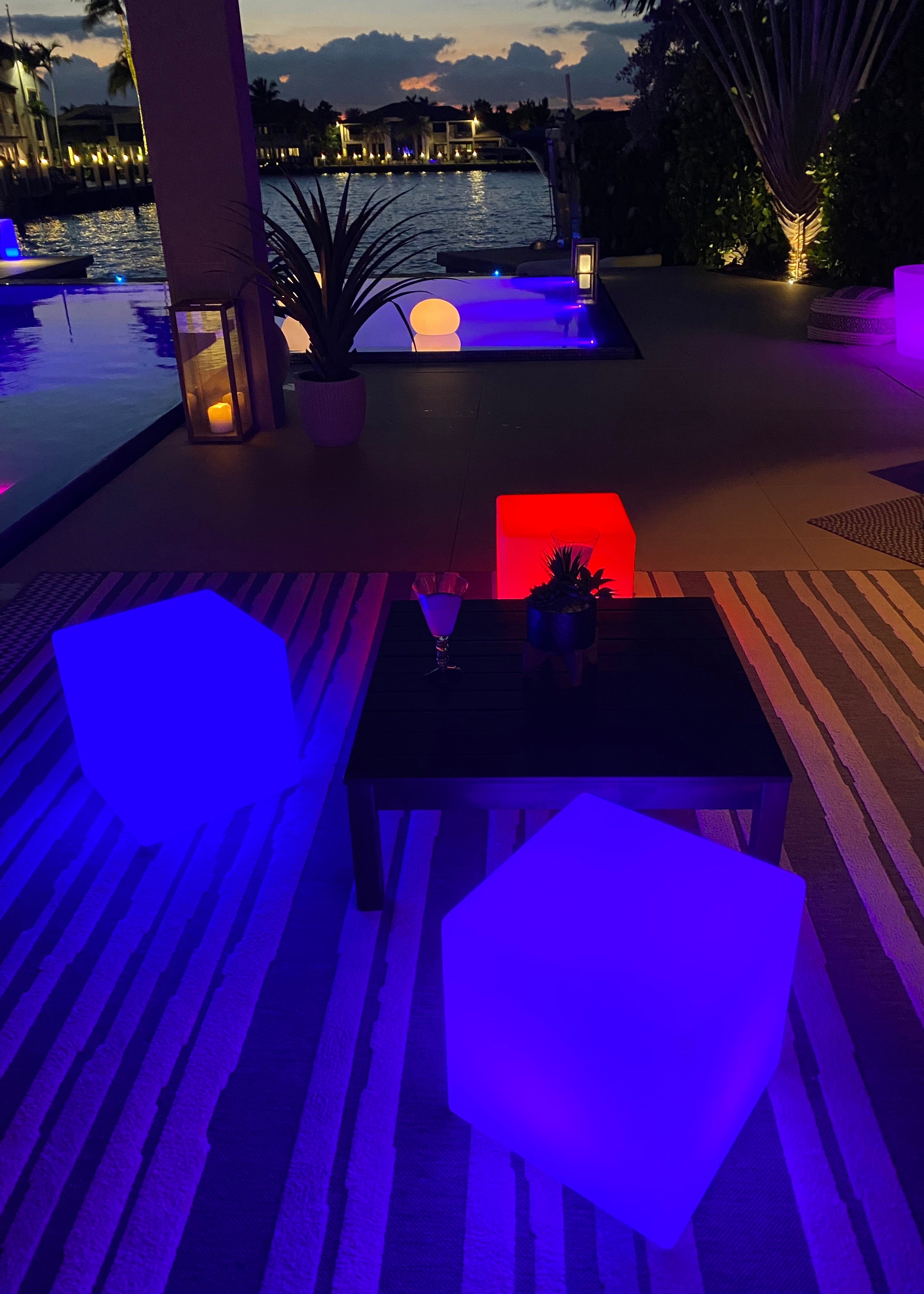 Cube - LED Lamp – Smart & Green USA